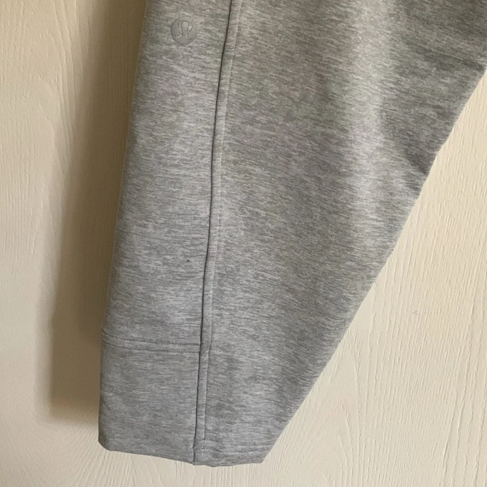Lululemon Athletica Jogger Light Gray Zipper Pockets Size 4 - Picture 6 of 7